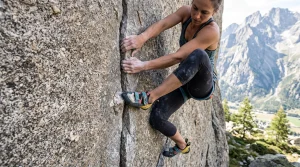 Guide Arrampicata e Mobilità per Tutti i Livelli | Arrampicata.info 2 Tecniche fondamentali di arrampicata su roccia fessura Dülfer e gestione del baricentro